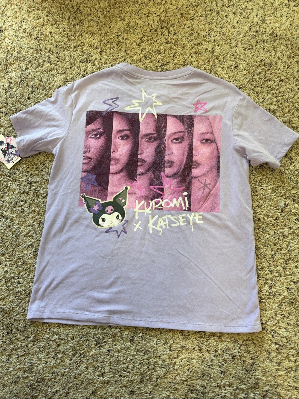 Kuromi x Katseye Youth Shirt (M) - Picture 2 of 3